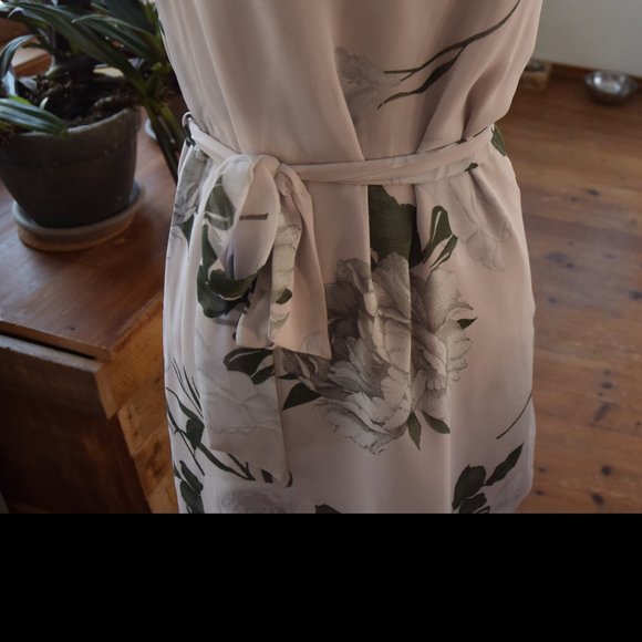 Little light summer dress - Picture 2 of 9